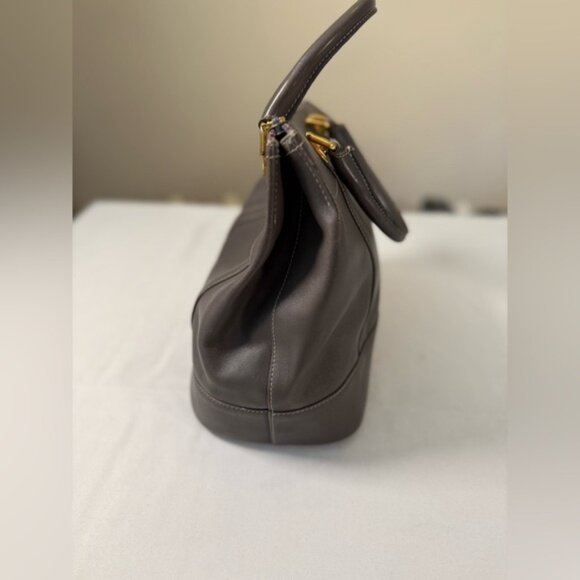 Vintage Loewe Gray Leather Top Handle Purse w/ COA - made in Spain 🇪🇸 - Picture 4 of 16